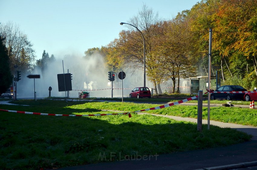 VU Tanklastzug umgestuerzt Huerth Industriestr P226.JPG